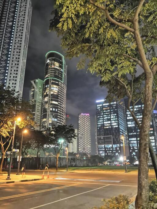 Apartament New 2Br Of 86Sqm With Parking & Netflix In Bgc Manila Zewnętrze zdjęcie